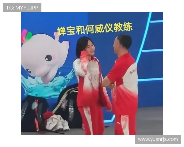 1.98米傲娇SGA手捧冠军戒指自信满满大笑走路带风秒变流氓步伐